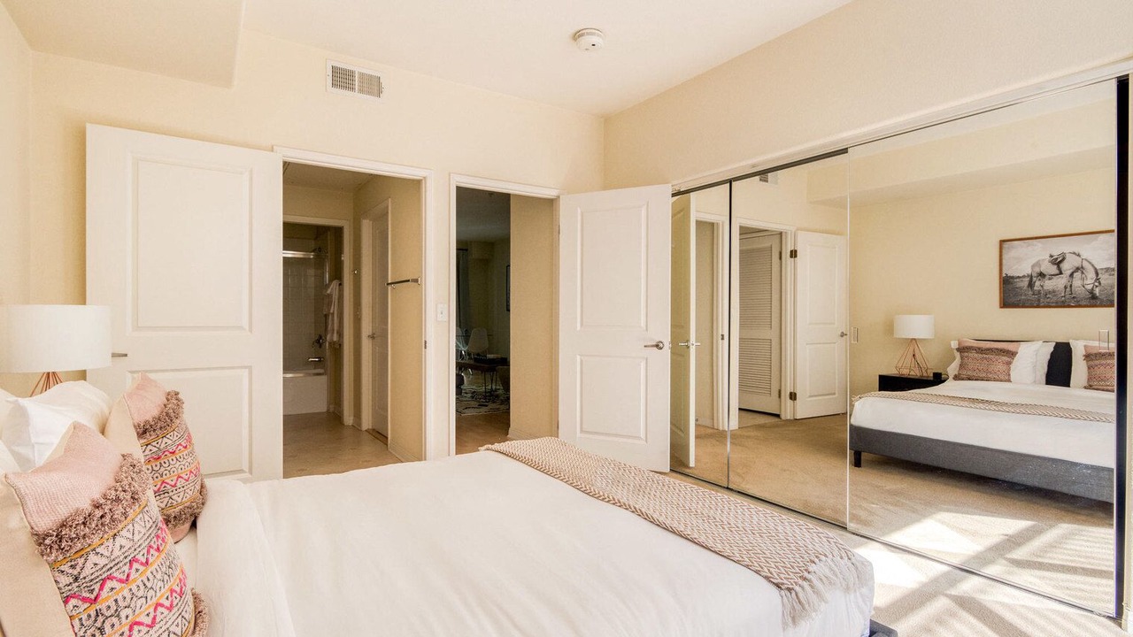 Photo of Bedroom in Pasadena