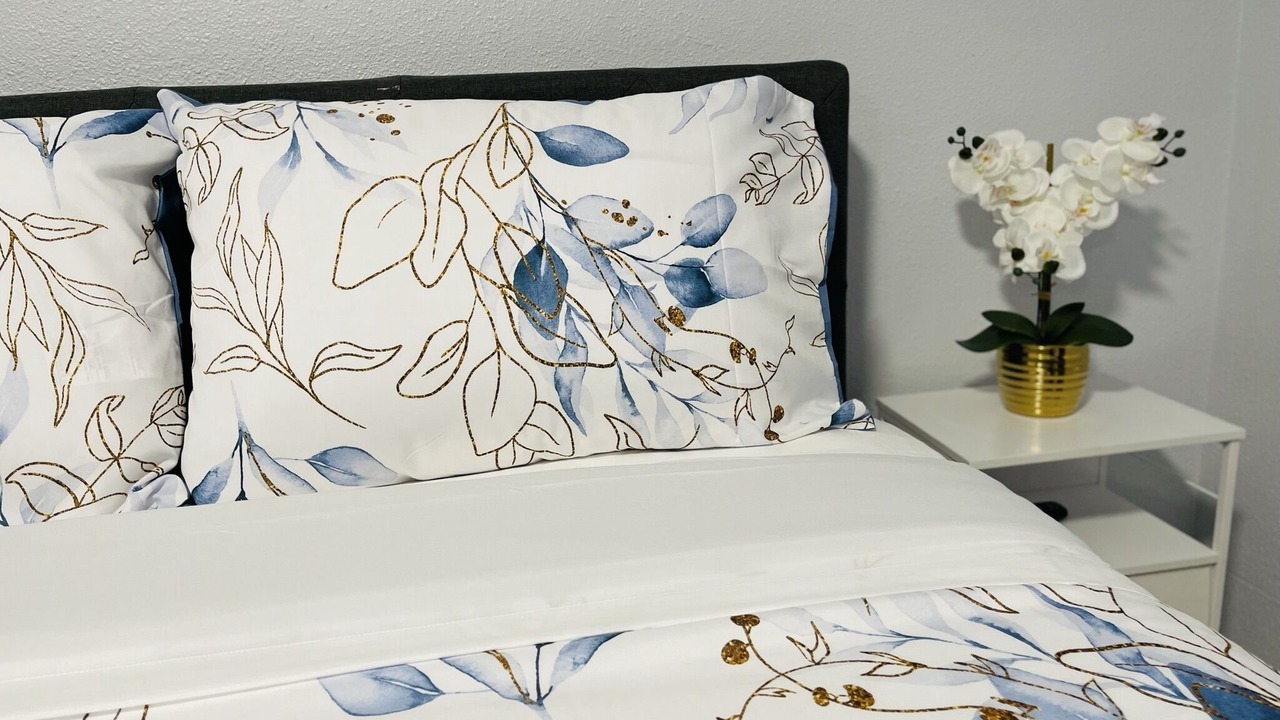 Photo of Bedroom in Maple Heights