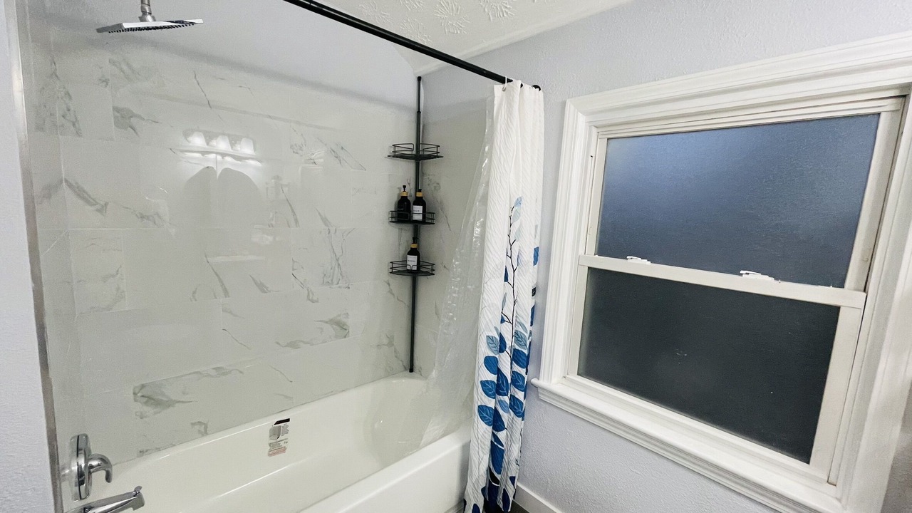 Photo of Bathroom in Maple Heights