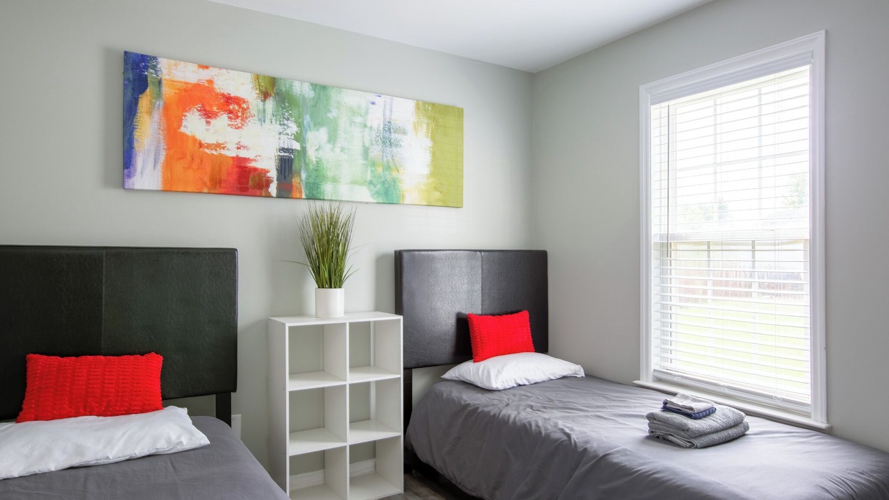 Photo of Bedroom in New Irving Park