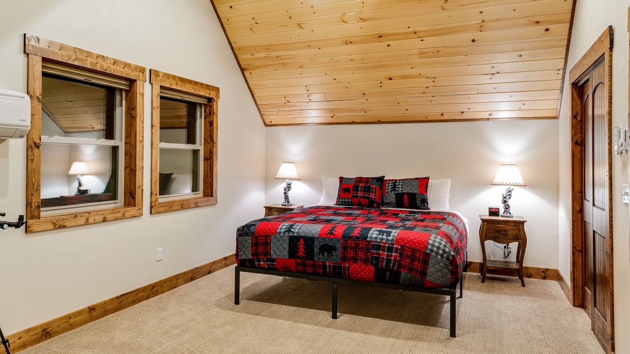 Photo of Bedroom in Bigfork