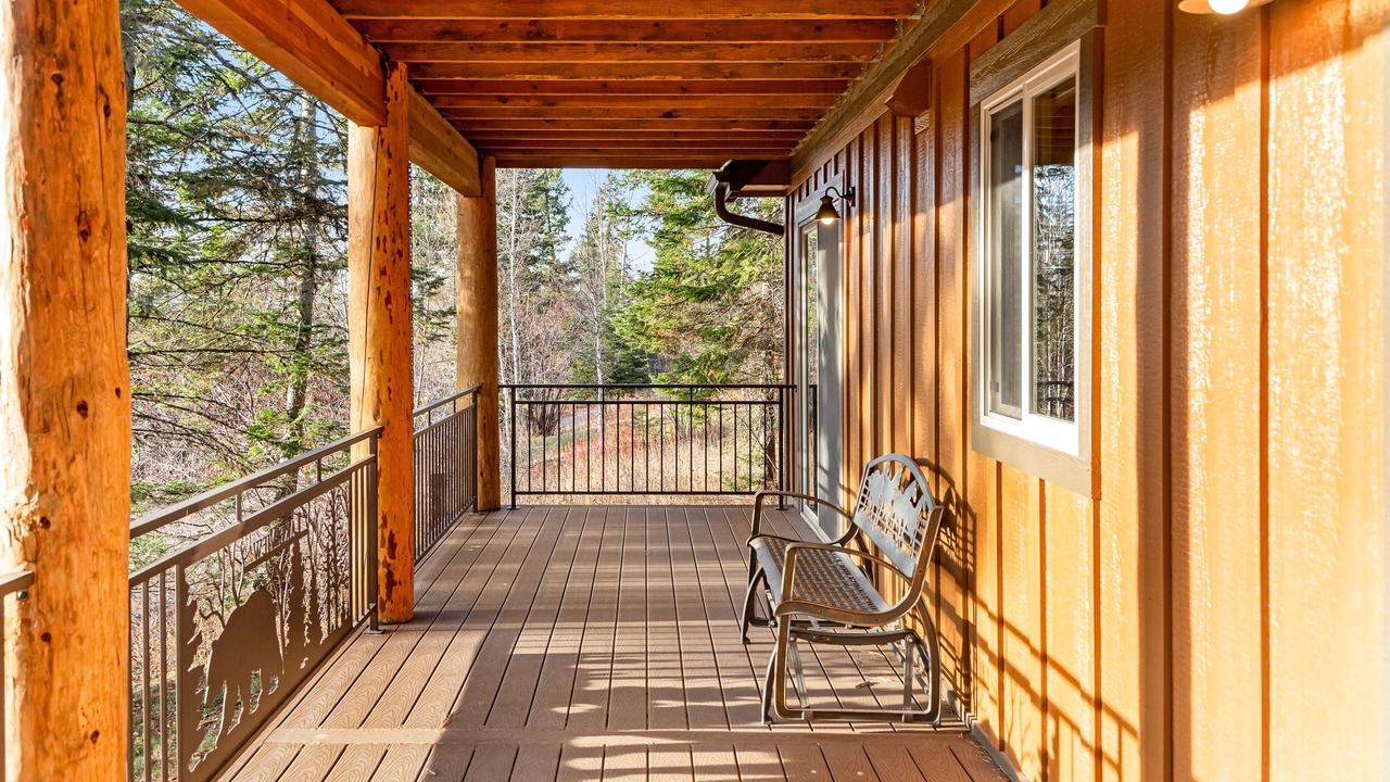 Photo of Patio Balcony in Bigfork