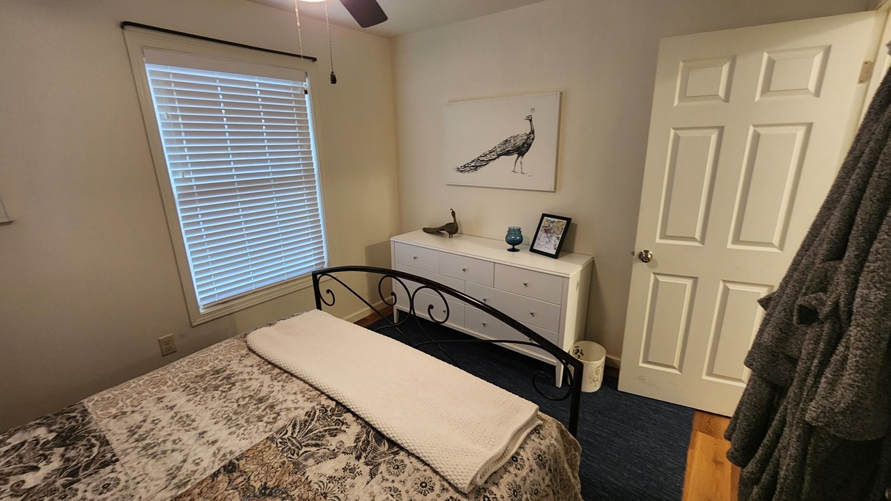 Photo of Bedroom in Laurel