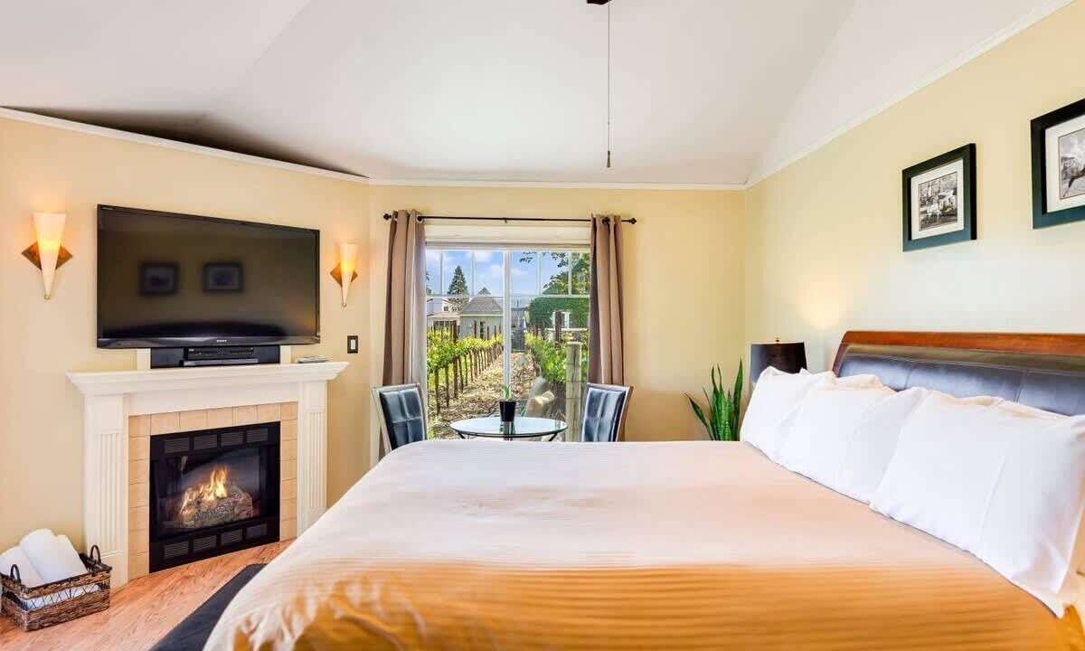 Photo of Bedroom in Calistoga