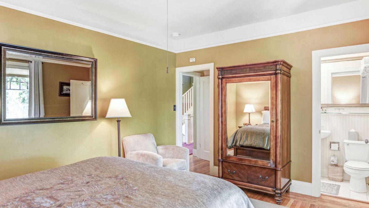 Photo of Bedroom in Calistoga