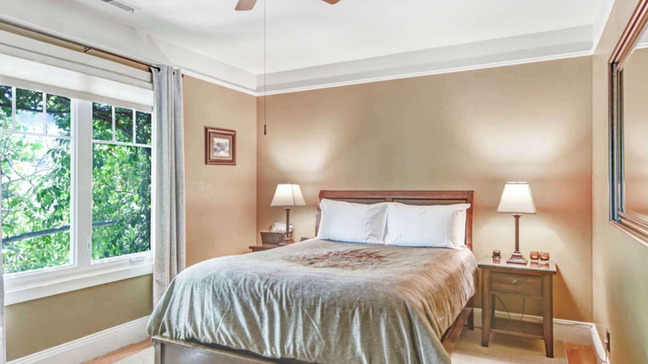Photo of Bedroom in Calistoga