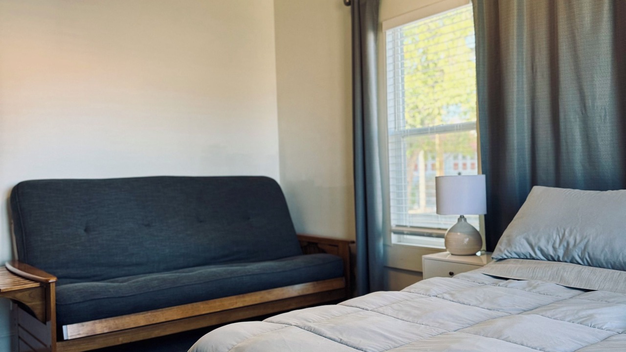 Photo of Bedroom in Webb City