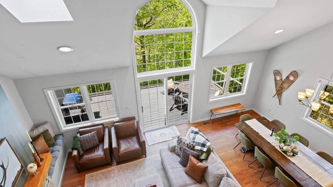 Photo of Livingroom in Hancock