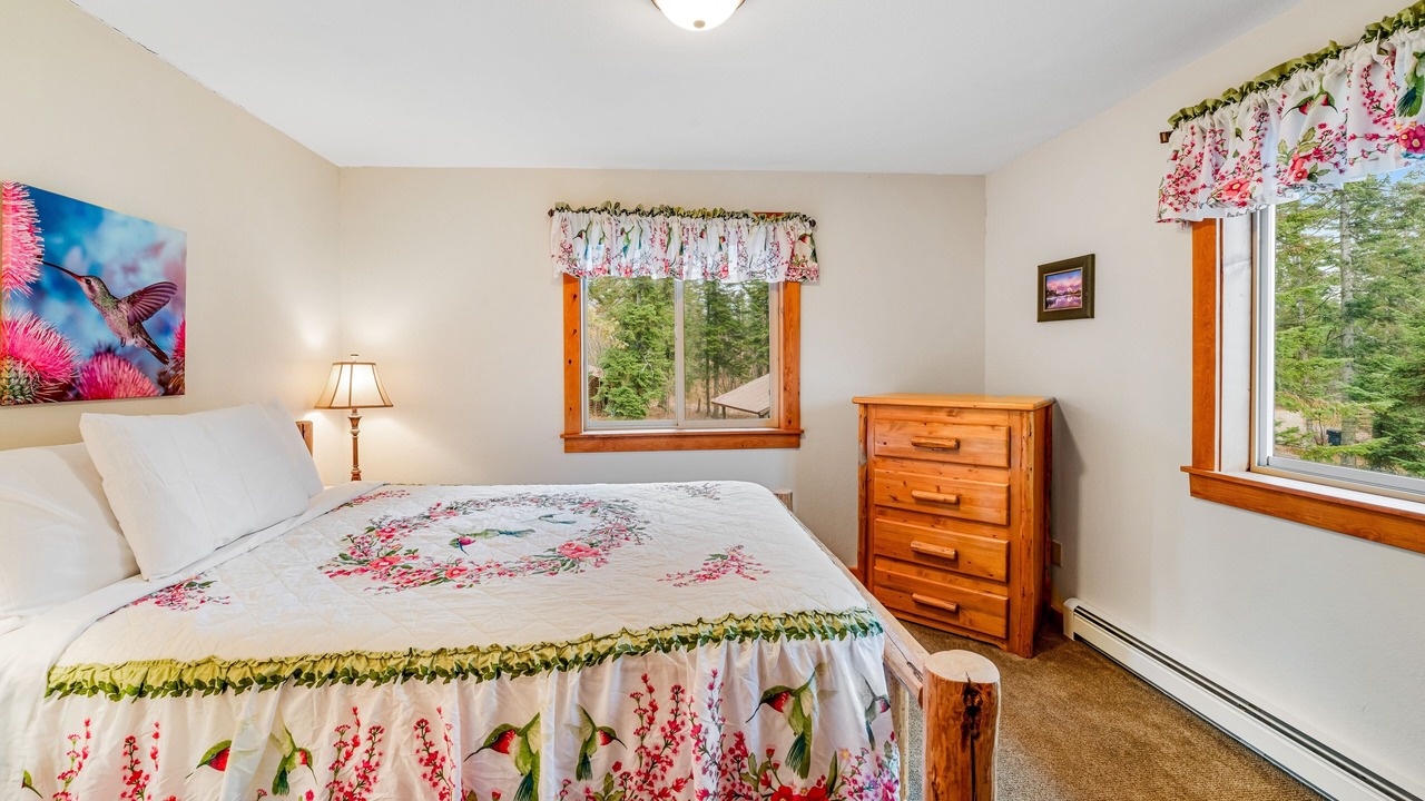 Photo of Bedroom in Bigfork