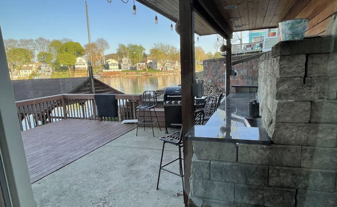 Photo of Patio Balcony in Portage Lakes