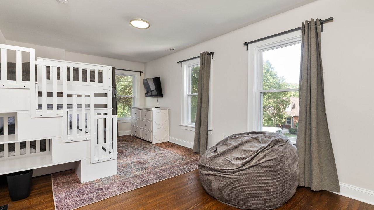 Photo of Bedroom in Central Clintonville