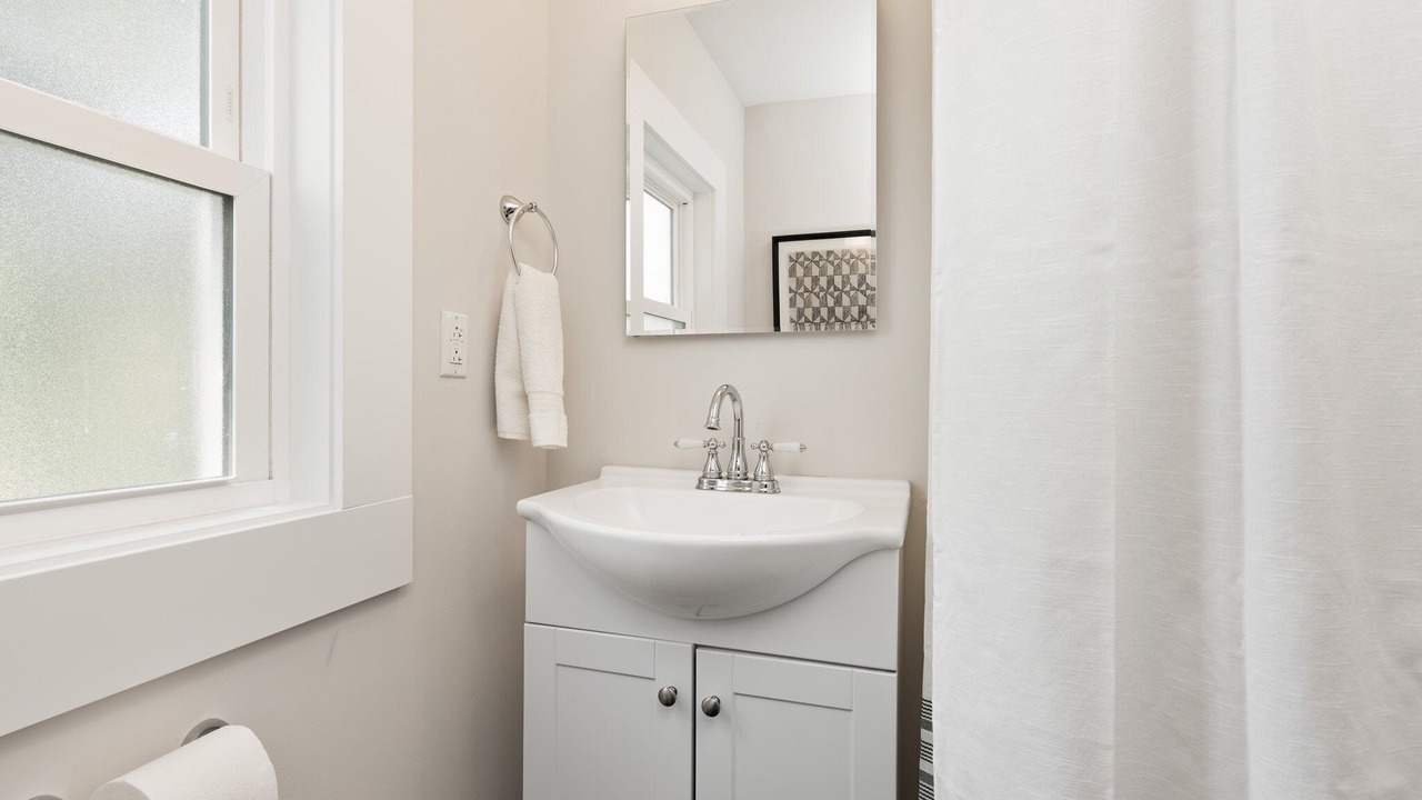 Photo of Bathroom in Central Clintonville