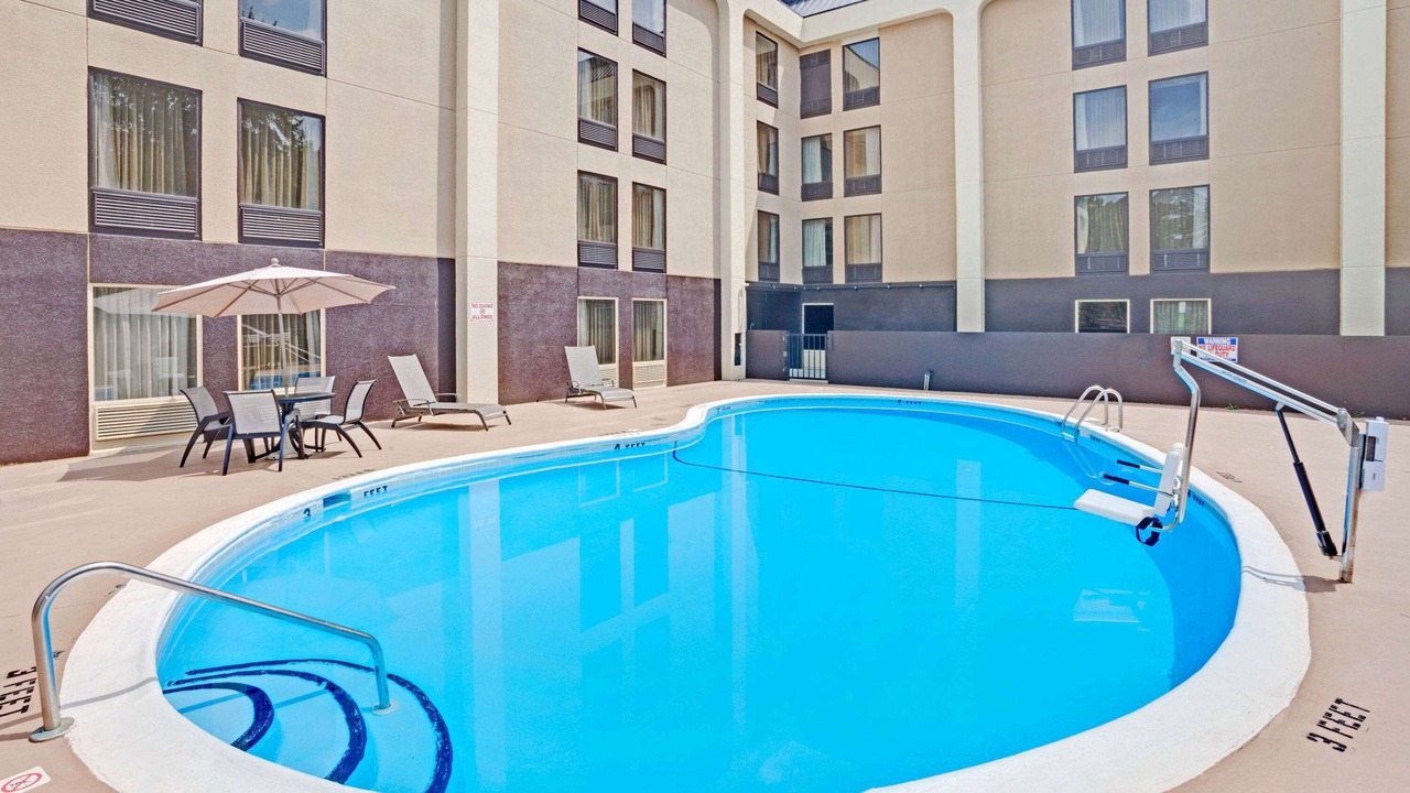 Photo of Outdoor in Executive Park