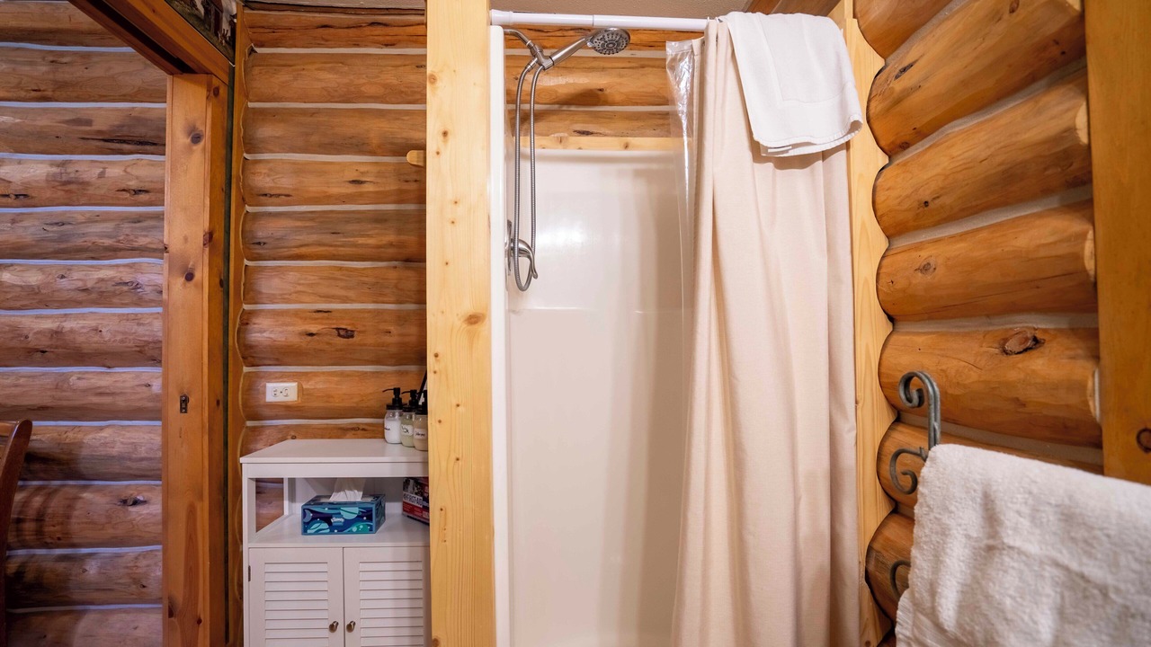 Photo of Bathroom in Enterprise