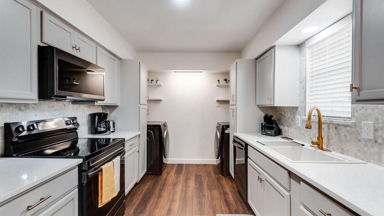 Photo of Kitchen in Park Central