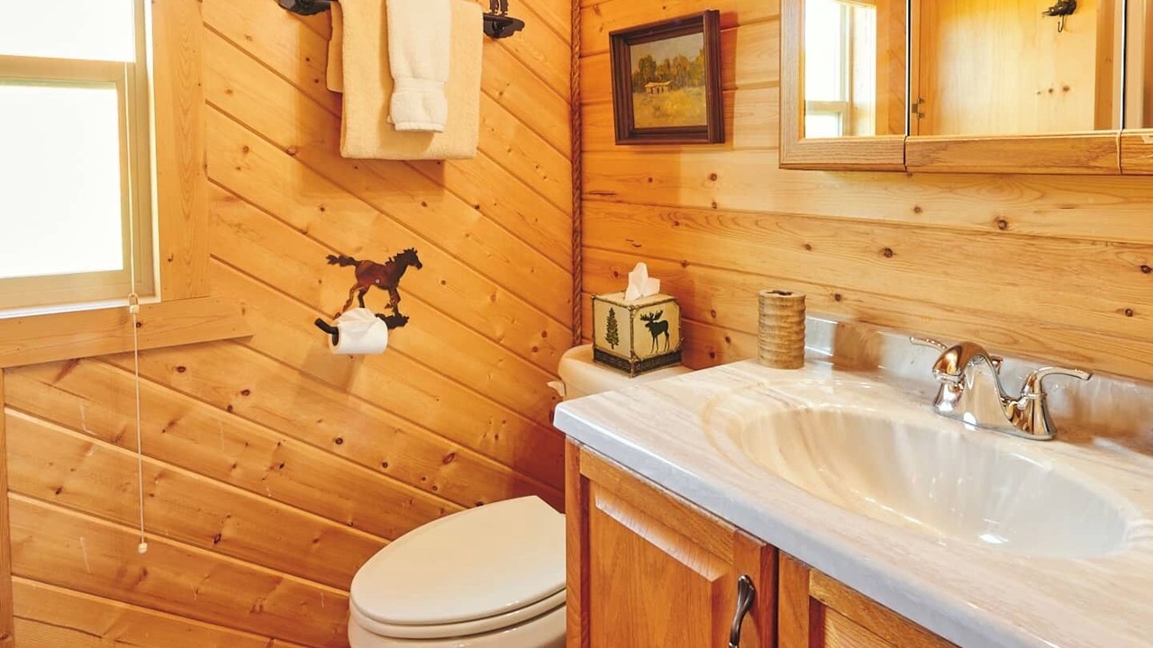 Photo of Bathroom in Saddlestring