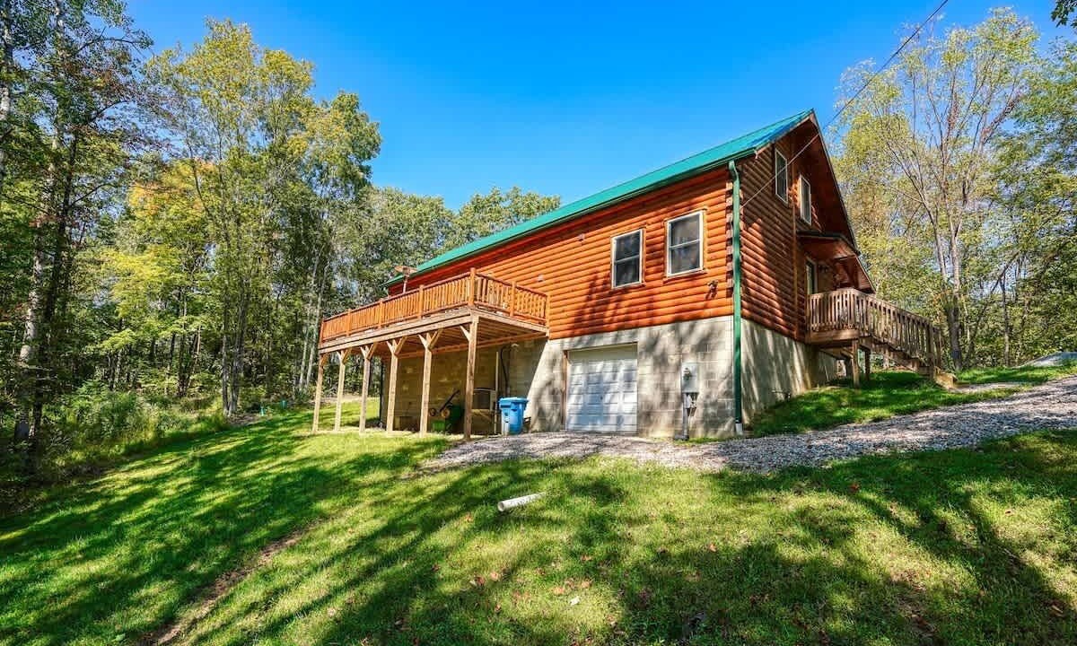 Photo of Outdoor in Nelsonville