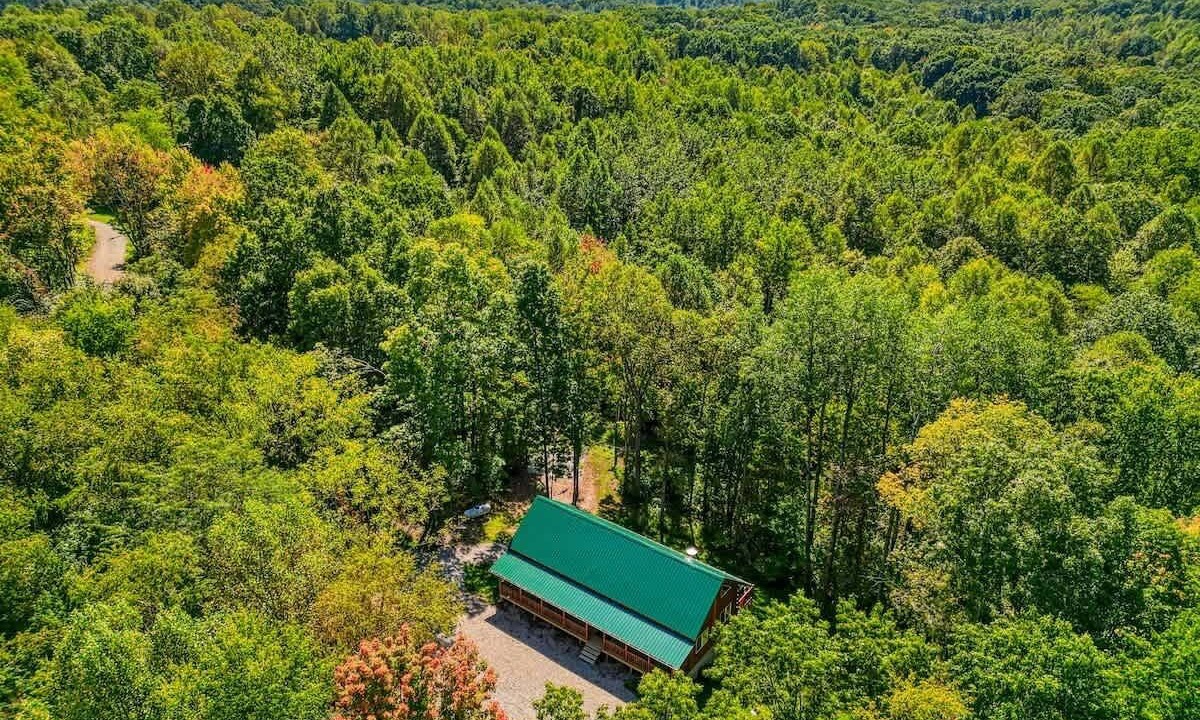 Photo of Outdoor in Nelsonville