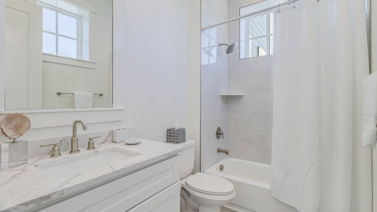 Photo of Bathroom in Cinnamon Shore