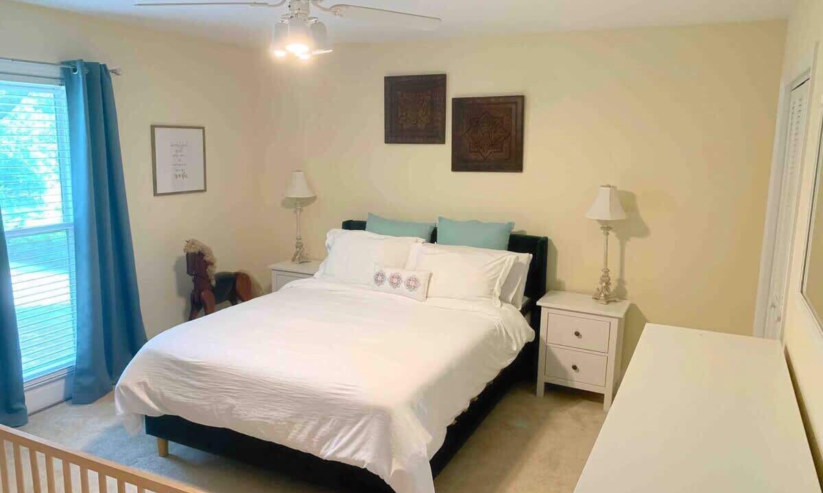 Photo of Bedroom in Myers Park