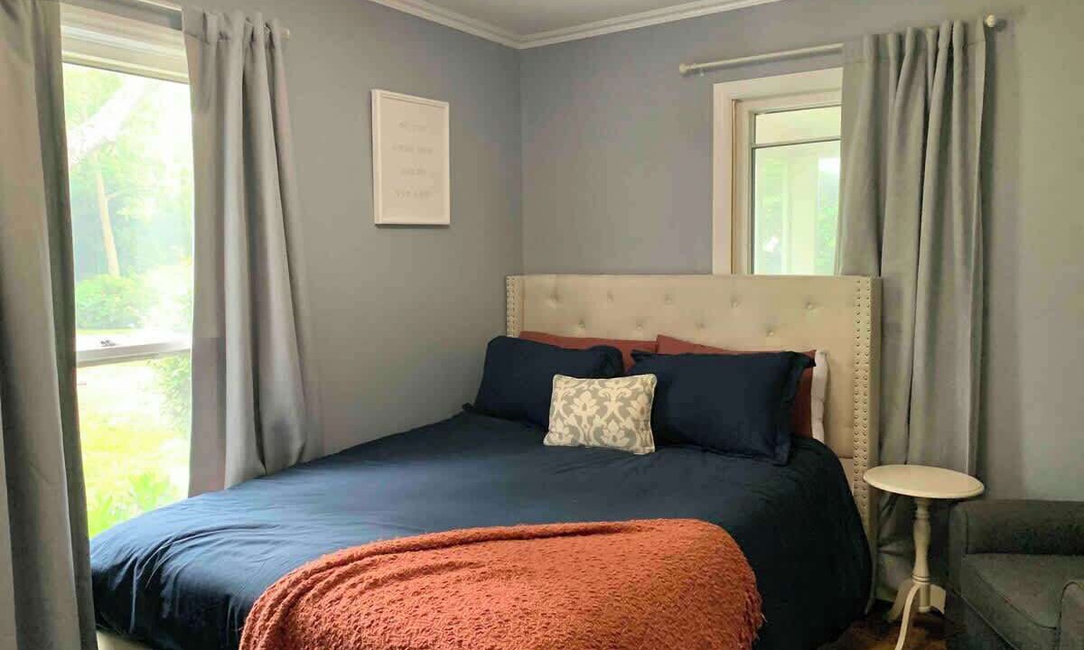 Photo of Bedroom in Myers Park