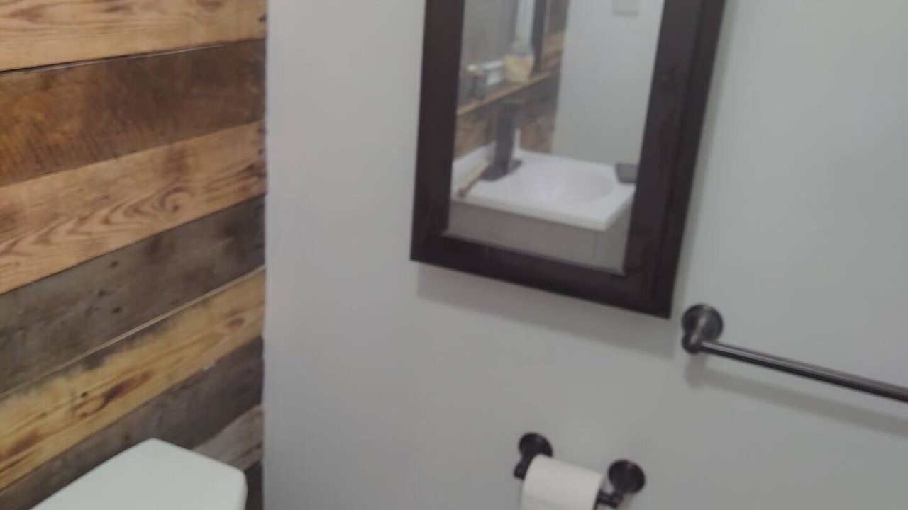 Photo of Bathroom in Niles