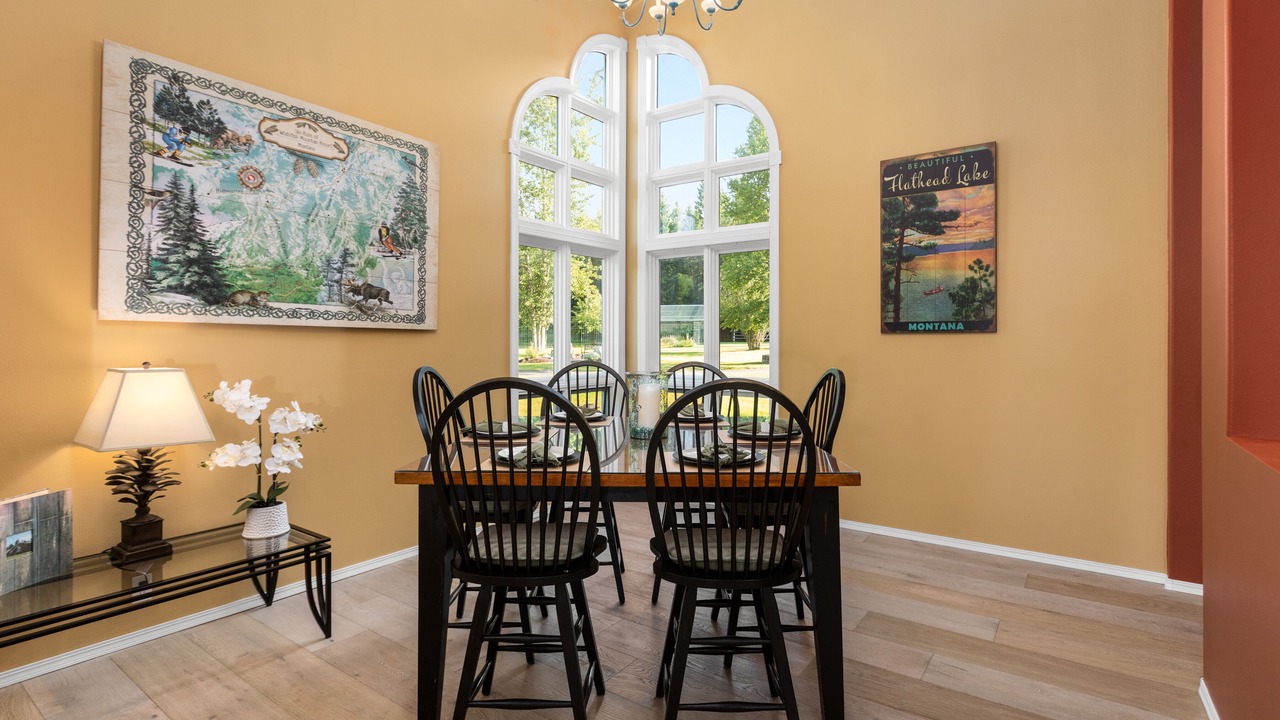 Photo of Livingroom in Columbia Falls
