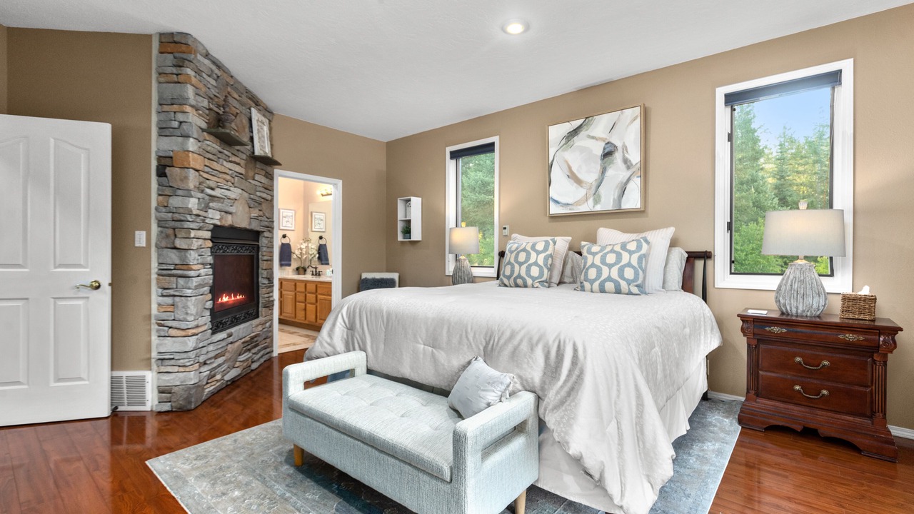Photo of Bedroom in Columbia Falls