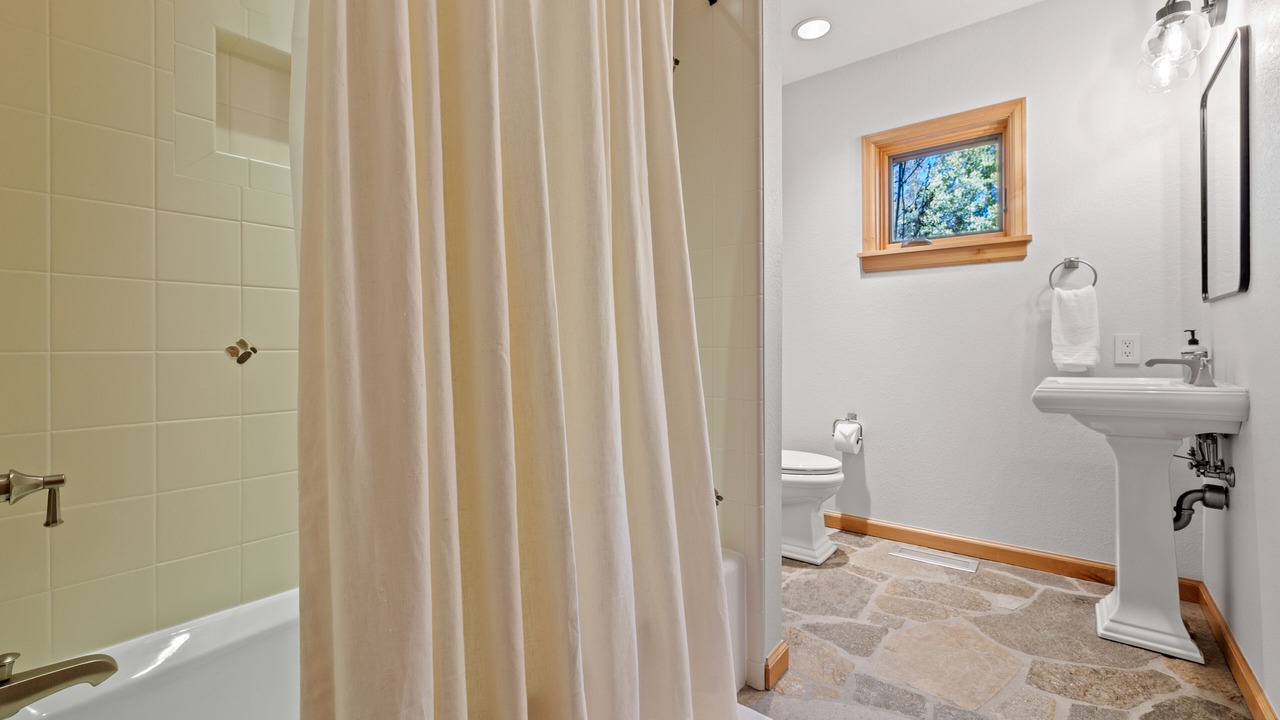Photo of Bathroom in Teton Pines