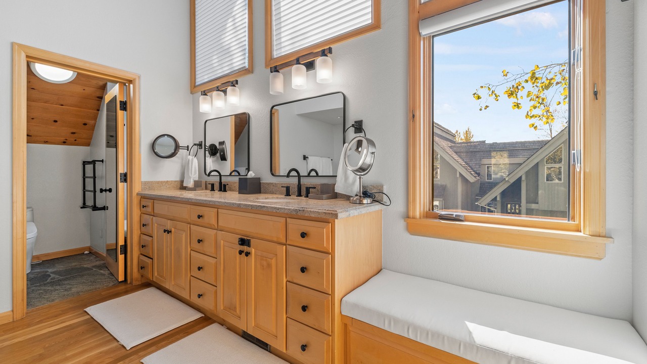 Photo of Bathroom in Teton Pines