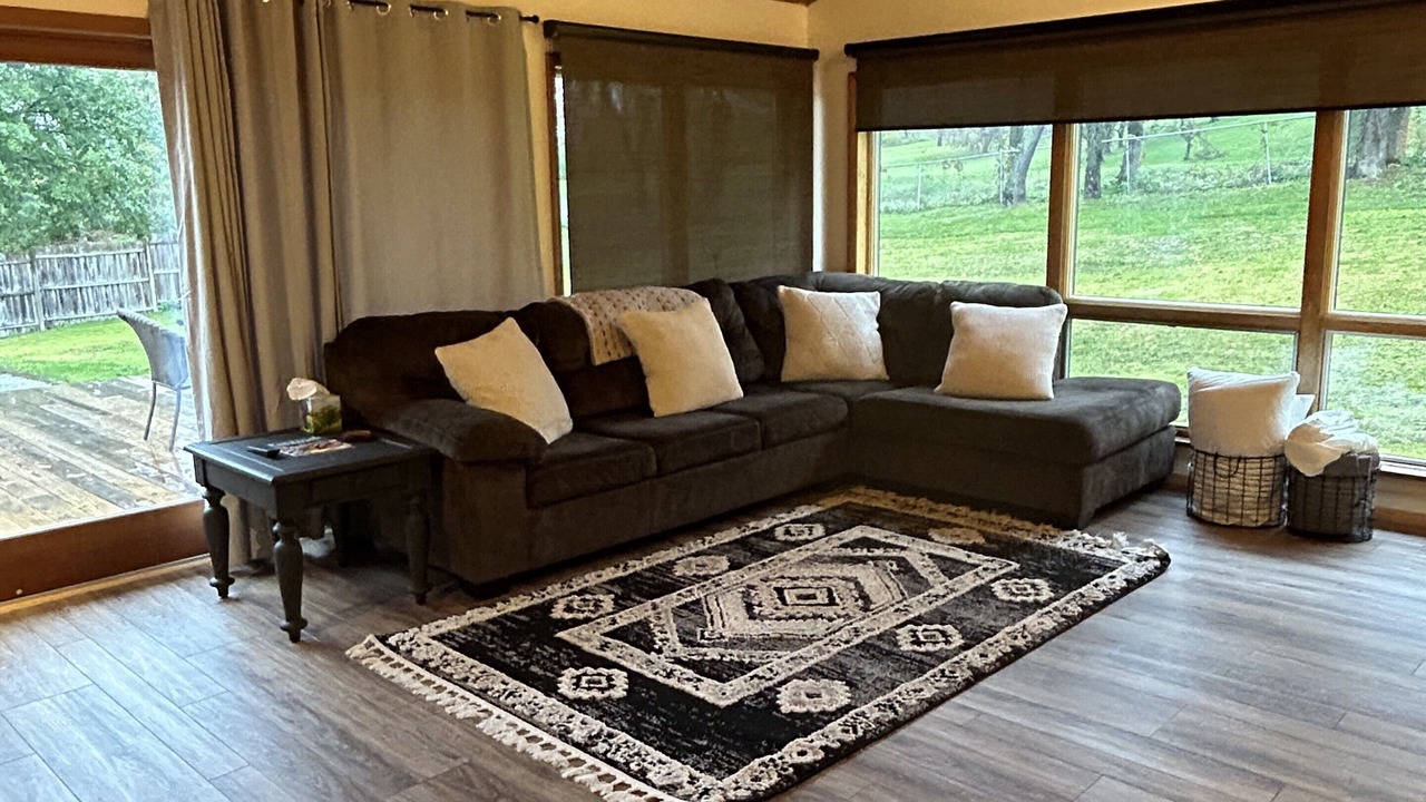 Photo of Livingroom in Houserville