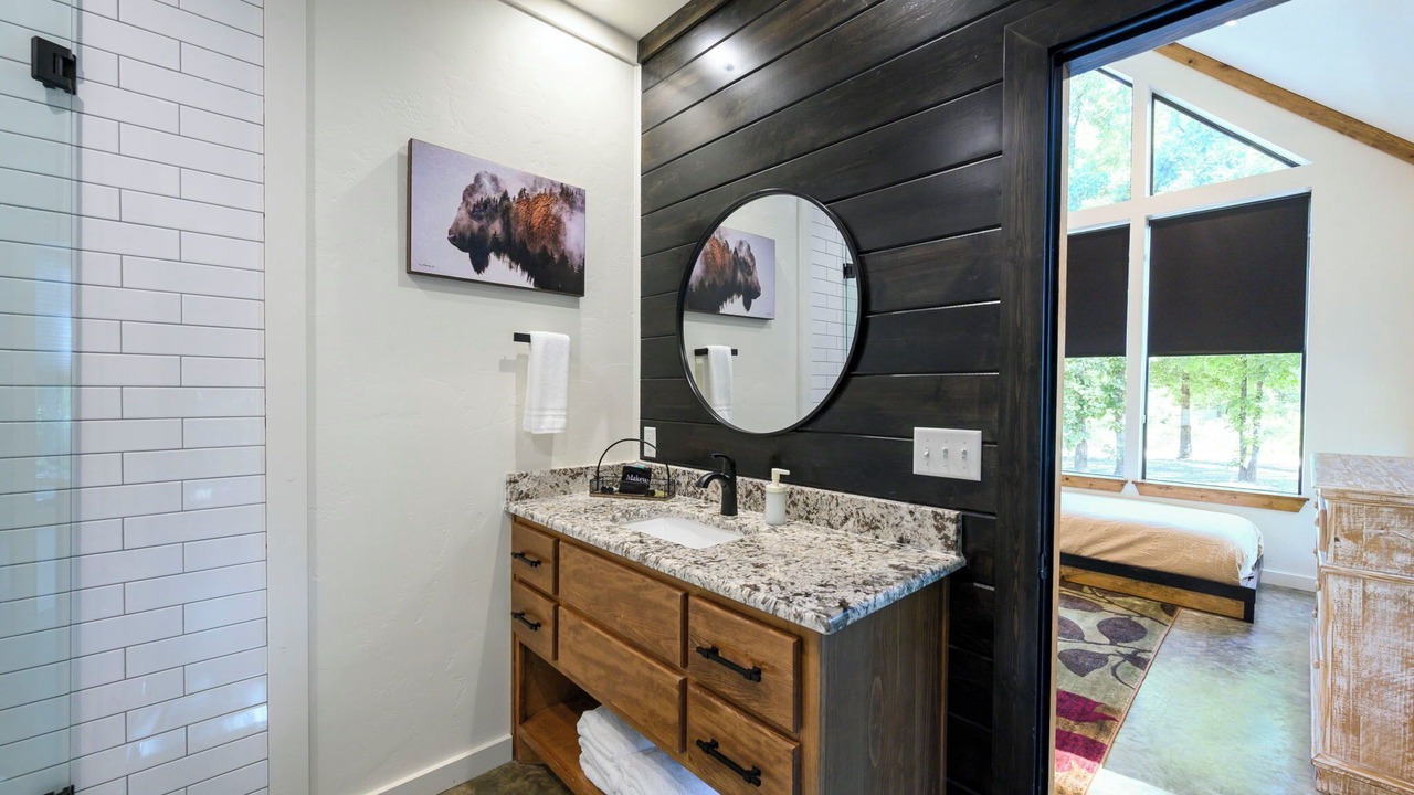 Photo of Bathroom in Broken Bow