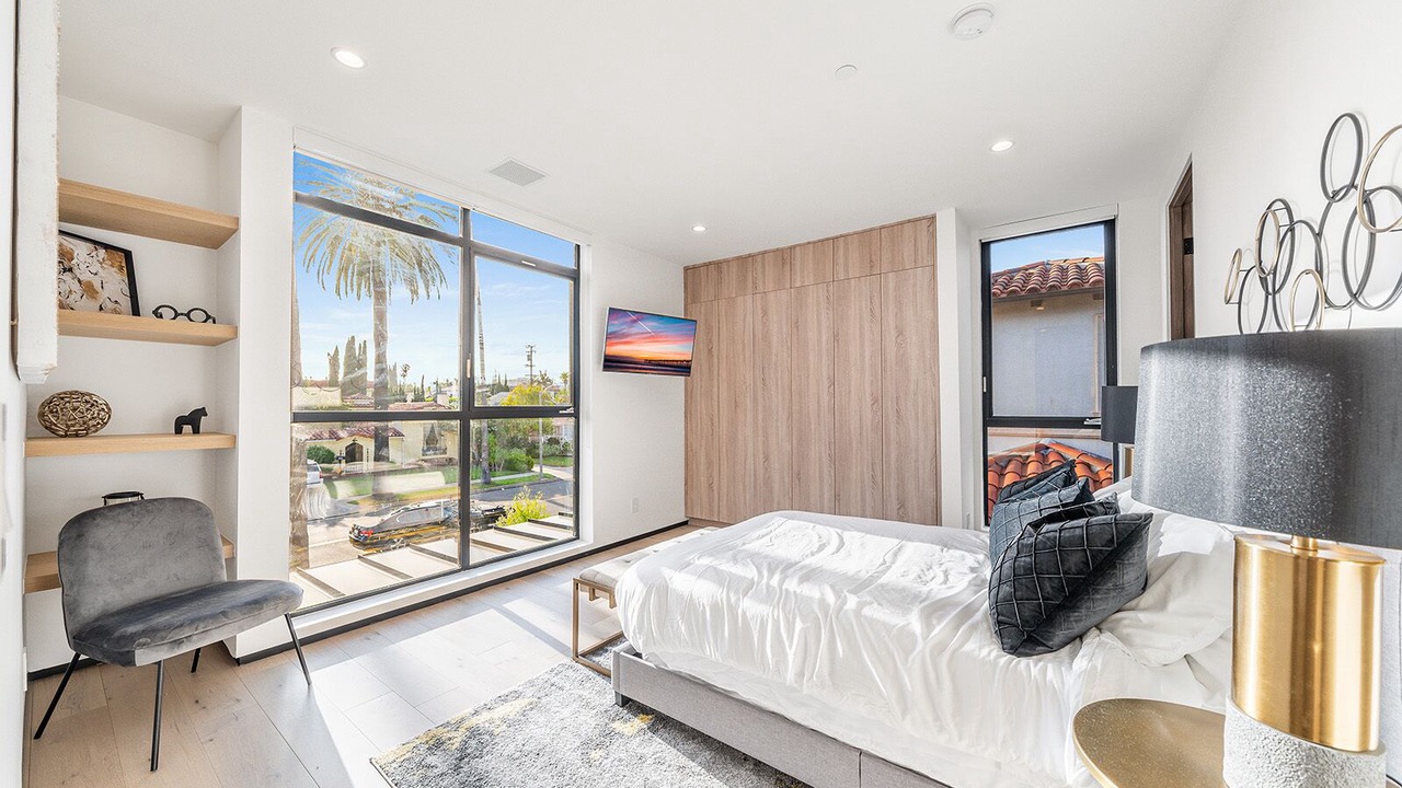 Photo of Bedroom in Beverly Hills