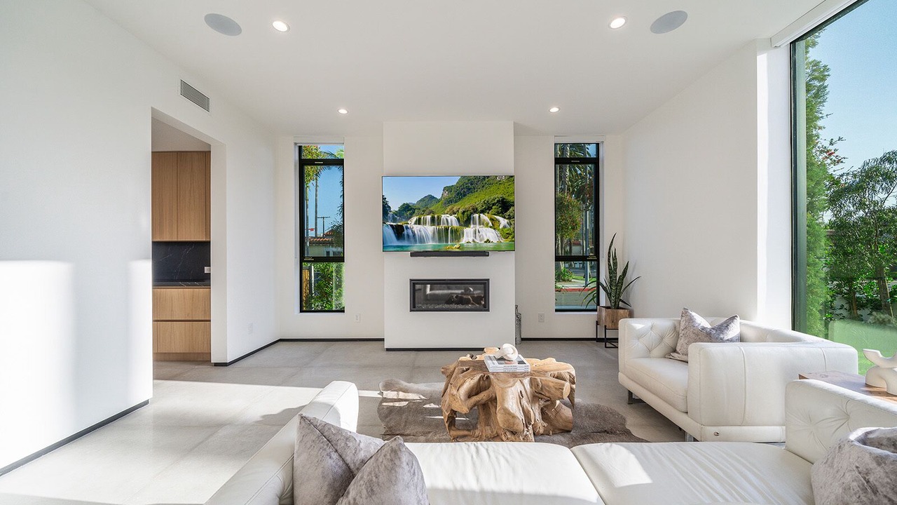 Photo of Livingroom in Beverly Hills