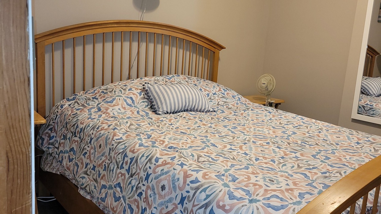 Photo of Bedroom in Oak Harbor