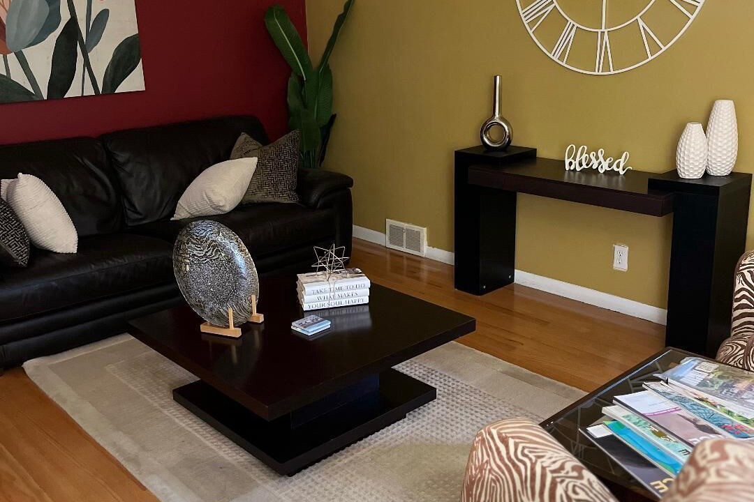 Photo of Livingroom in Oak Park