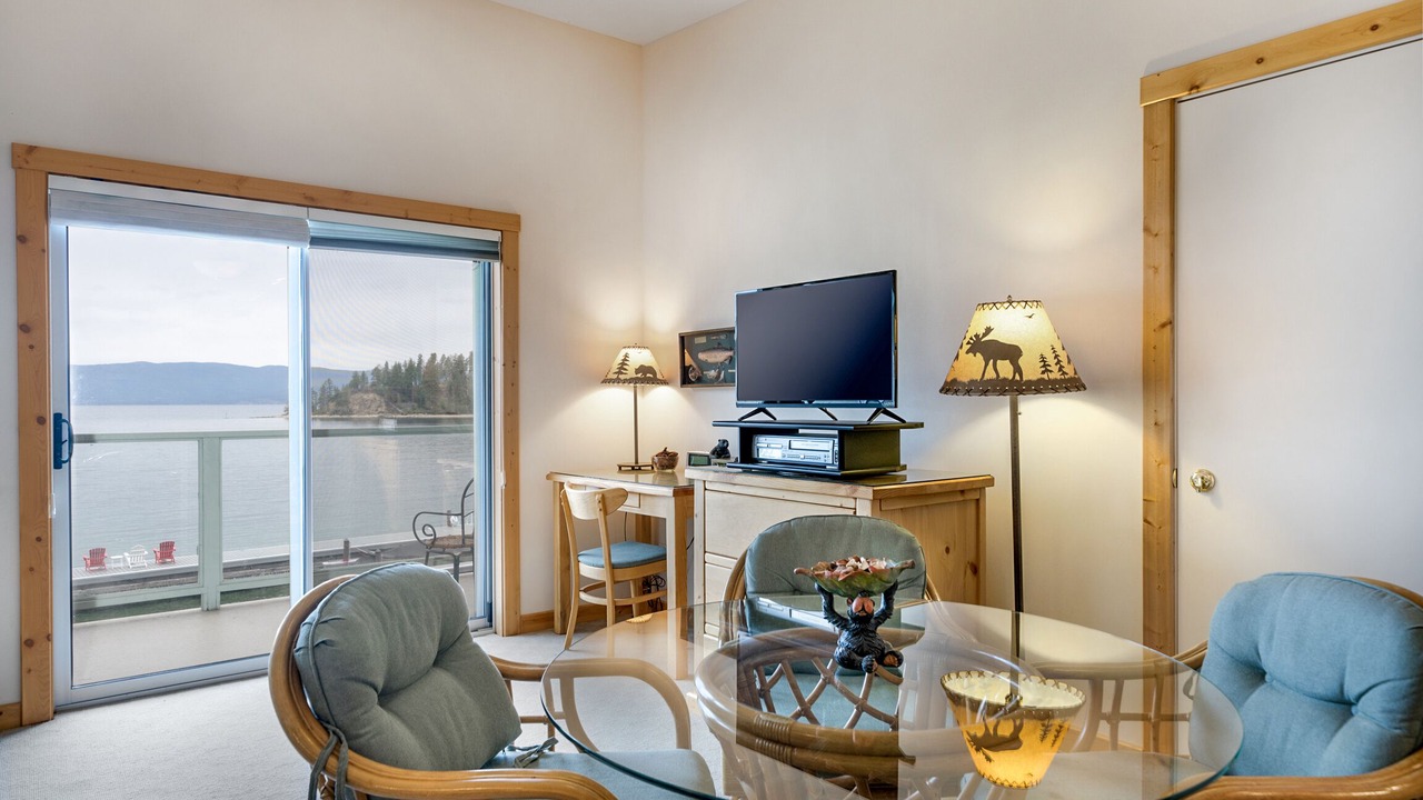 Photo of Livingroom in Polson