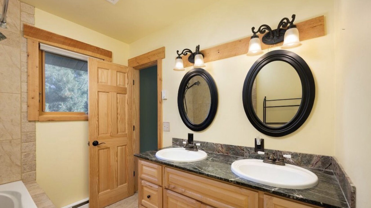 Photo of Bathroom in Bozeman