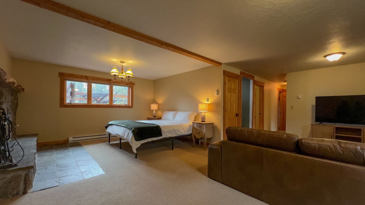 Photo of Livingroom in Bozeman