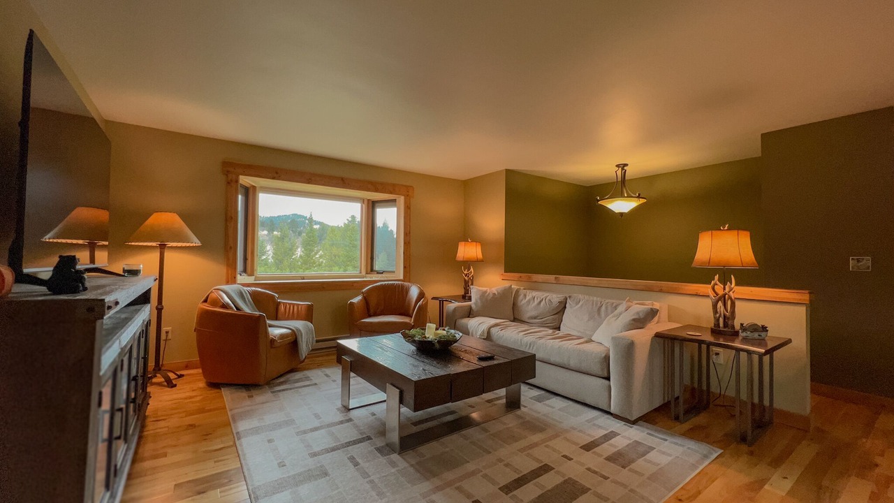 Photo of Livingroom in Bozeman