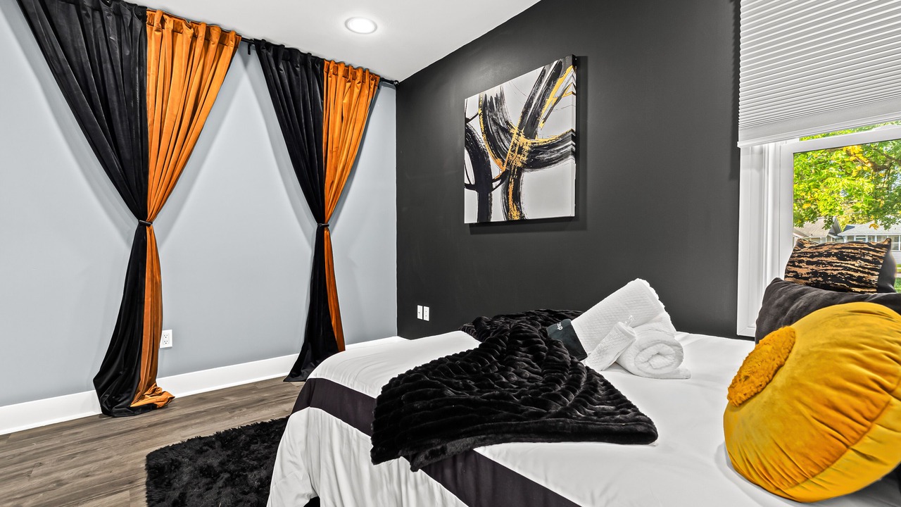 Photo of Bedroom in Royal Oak