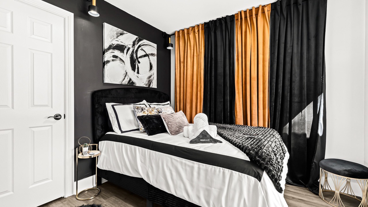 Photo of Bedroom in Royal Oak