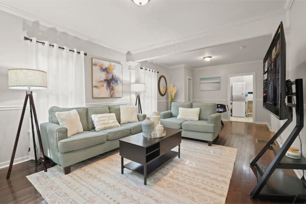 Photo of Livingroom in Knight Park