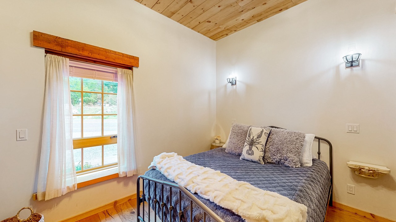 Photo of Bedroom in Hope