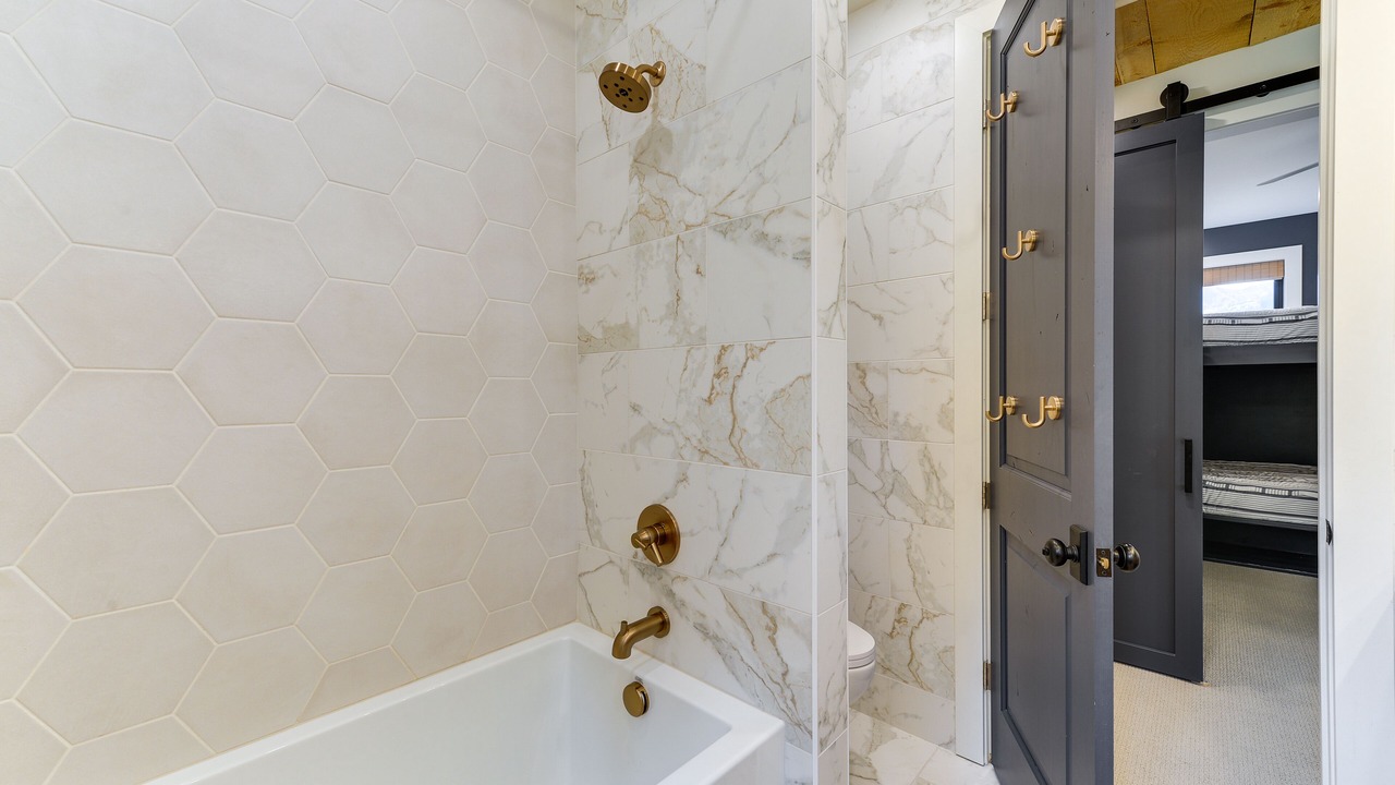 Photo of Bathroom in Turnerville