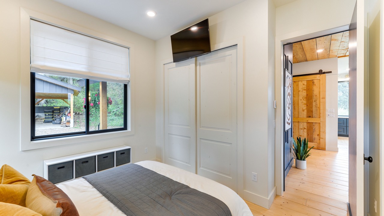 Photo of Bedroom in Turnerville