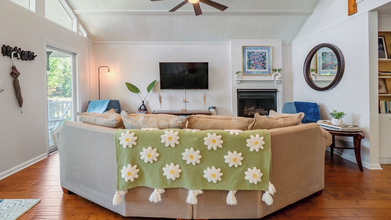 Photo of Livingroom in Liberty Hill