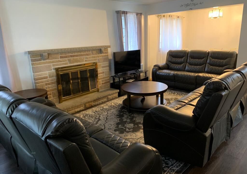 Photo of Livingroom in Canton