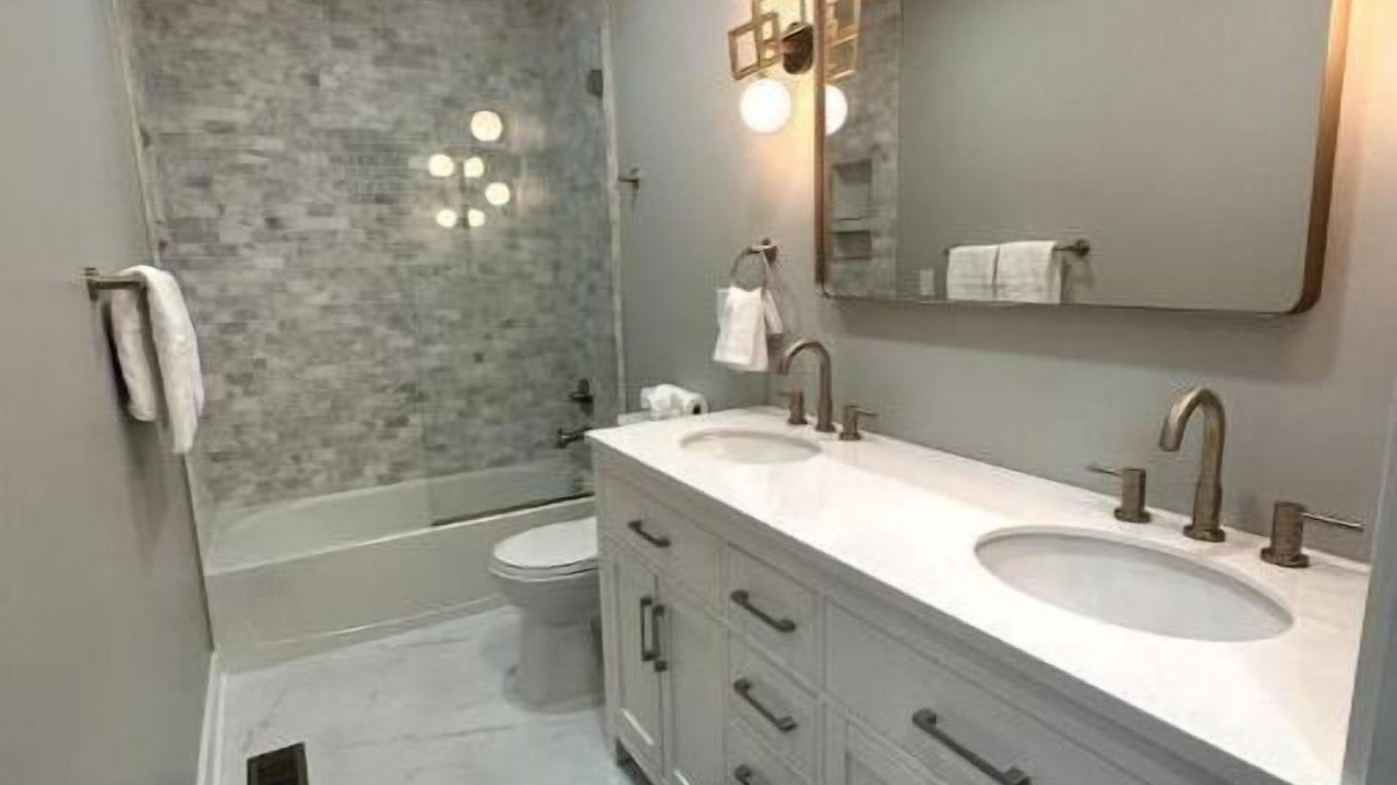 Photo of Bathroom in Downtown Columbus