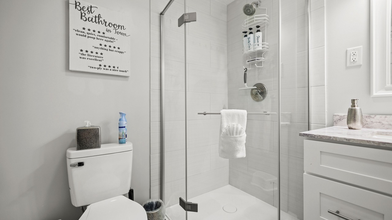 Photo of Bathroom in Buckeye Lake